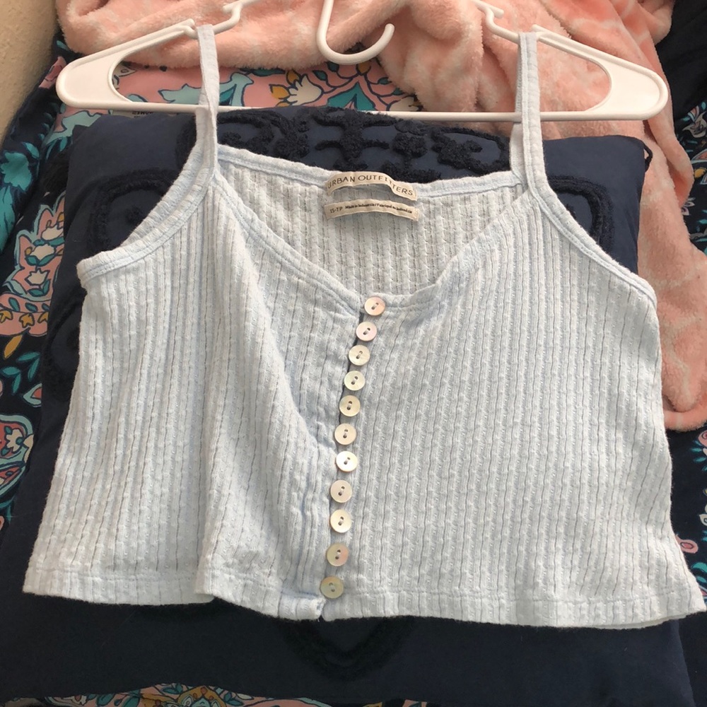 Light blue cropped tank